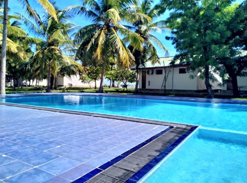 Pearl Oceanic Resort - Trincomalee Ngoại thất bức ảnh
