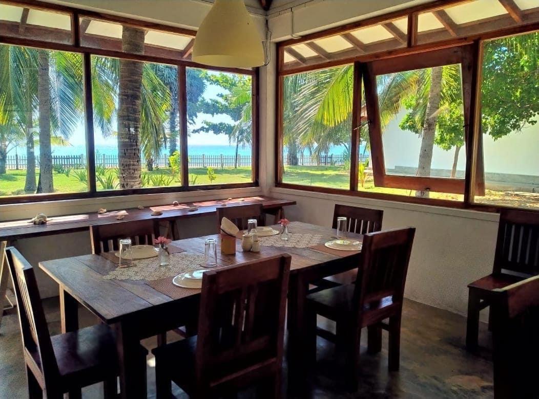 Pearl Oceanic Resort - Trincomalee Ngoại thất bức ảnh