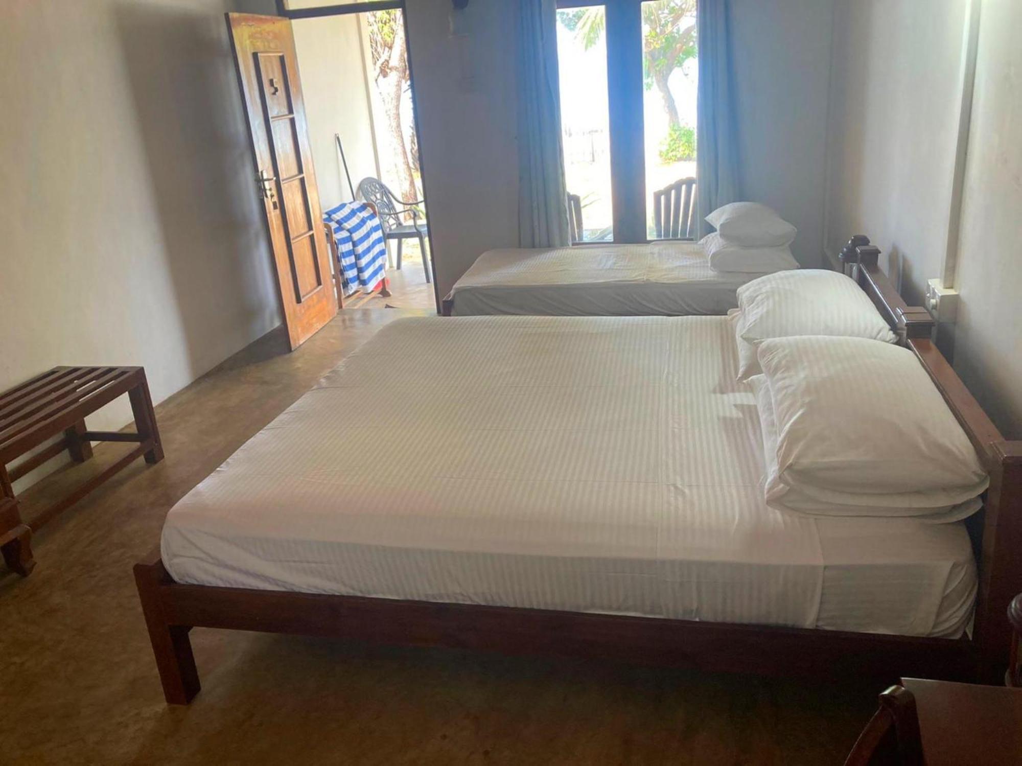 Pearl Oceanic Resort - Trincomalee Ngoại thất bức ảnh
