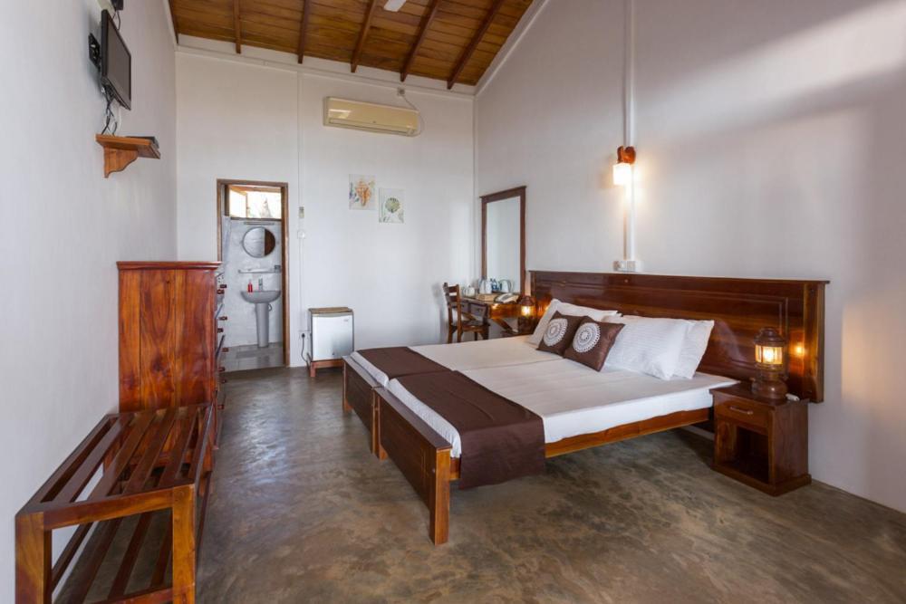Pearl Oceanic Resort - Trincomalee Ngoại thất bức ảnh